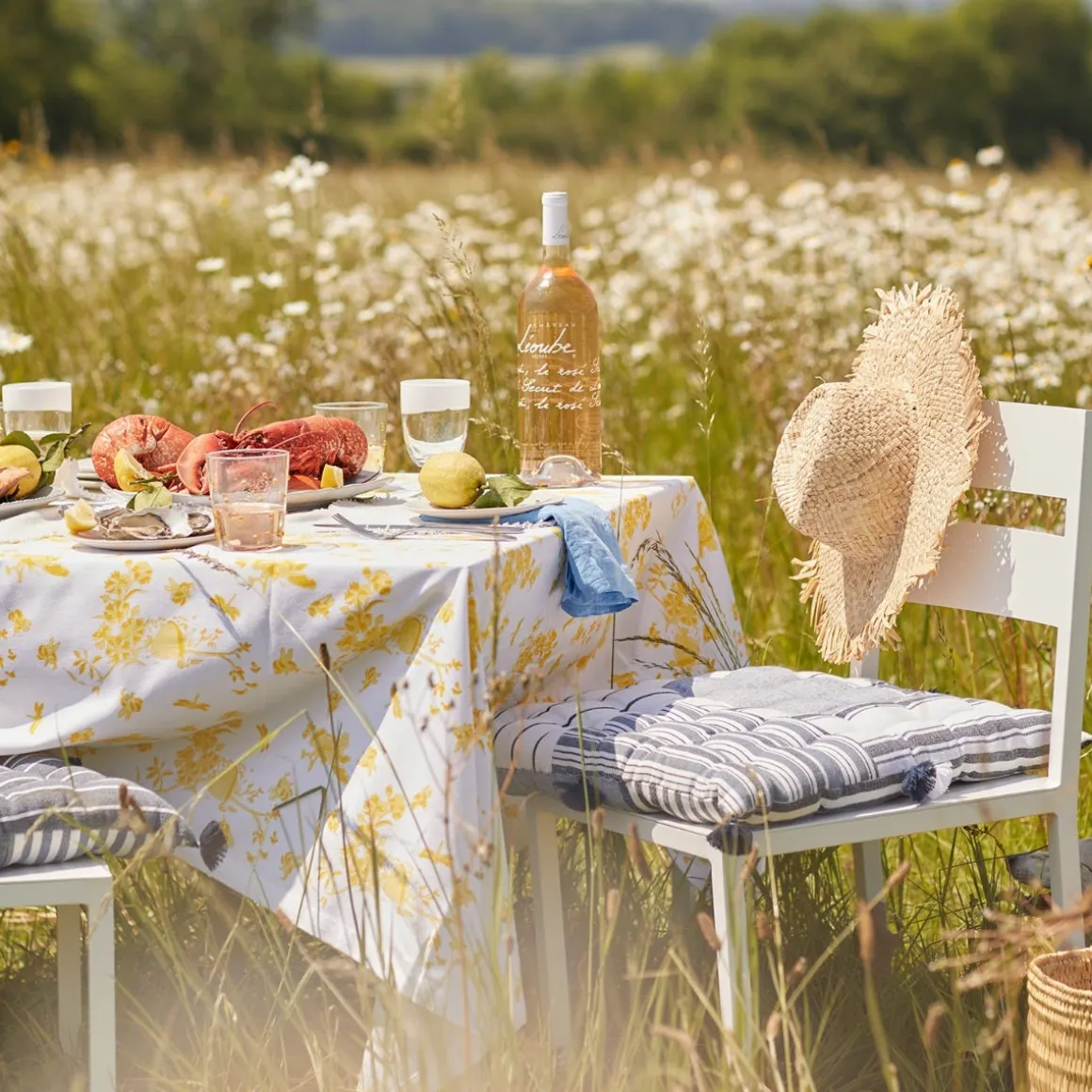 Yellow Beehive Tabletop Set